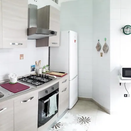 דירה Andrea's House נאפולי